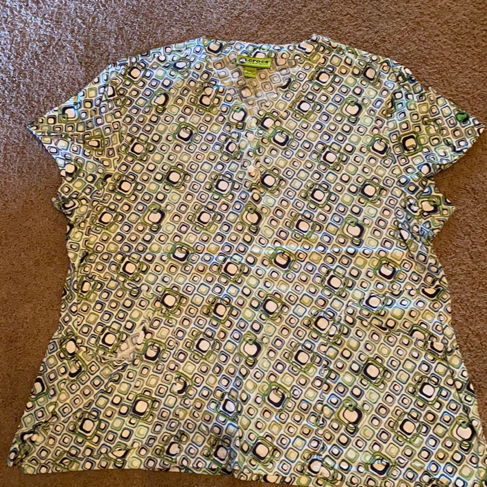 Scrub top